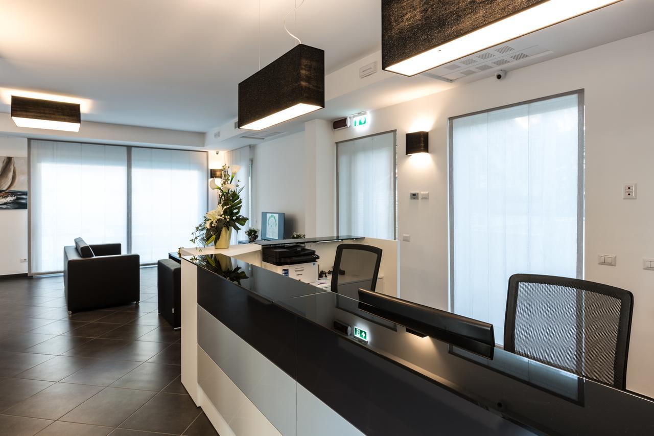 Residence Perla Verde Riccione Exterior foto